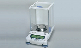 �����ƽAUW220